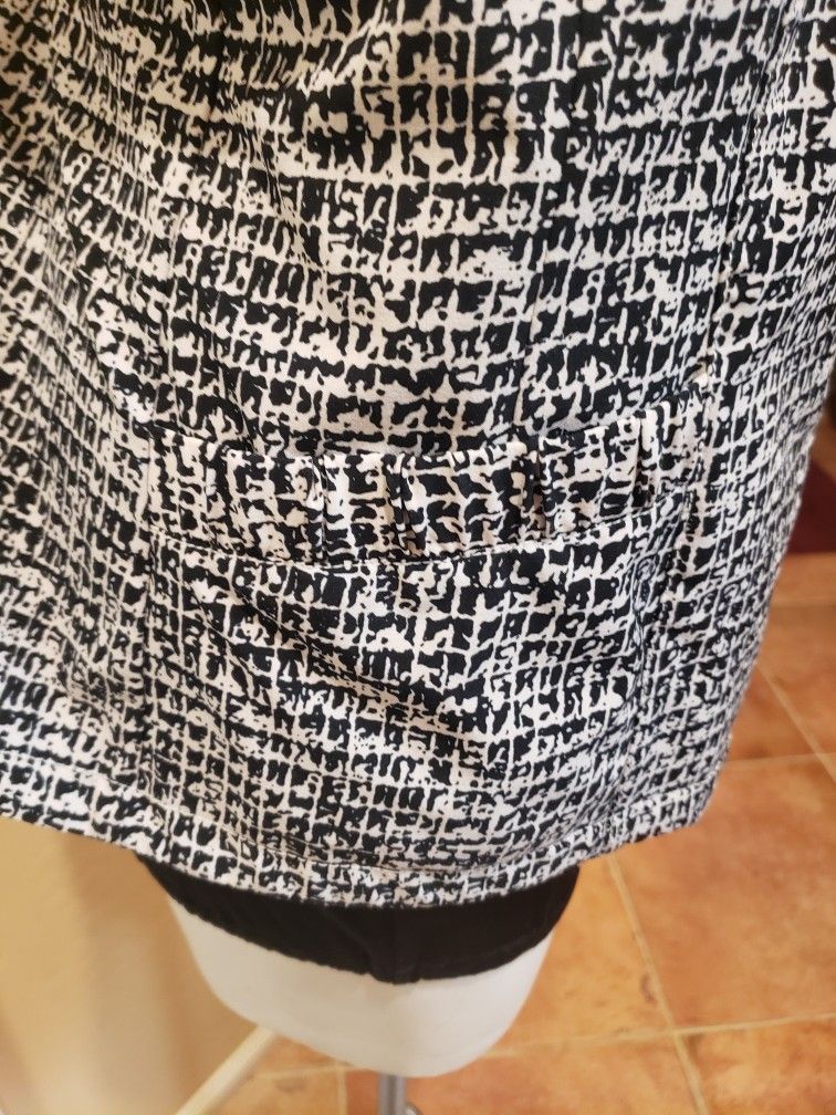 Chico's Zenorgy Black And White Reversible Zippered Vest L
