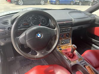 2000 BMW Z3 Thumbnail