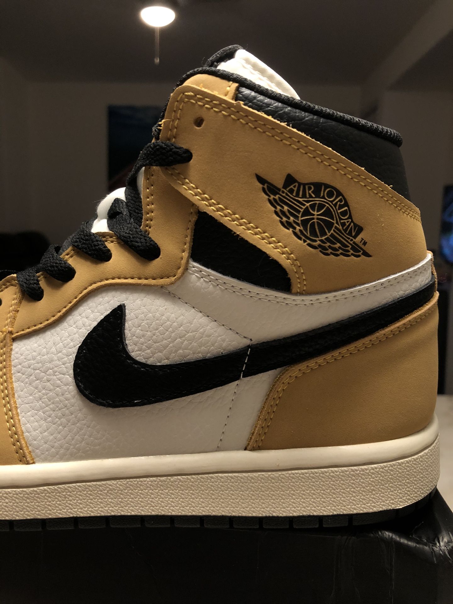 Brand New Nike Air Jordan 1 Rookie Of The Year ROTY