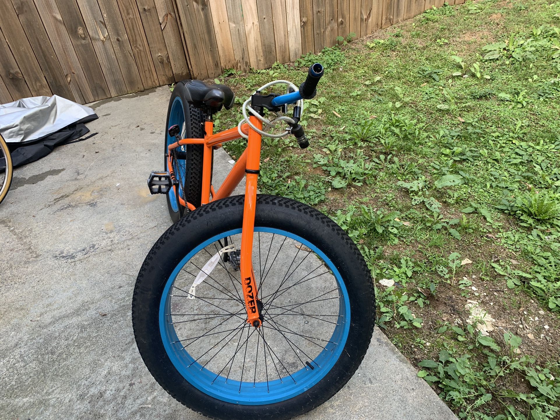 Mongoose Dozer Mountain Bike (Fat Tire)