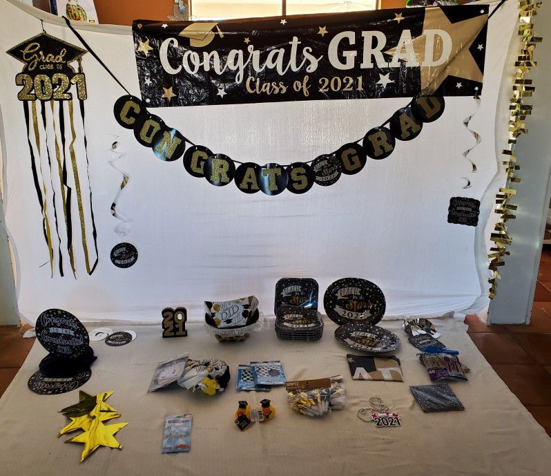  Class of 2021 Decorations,  Party,  and Gift Items