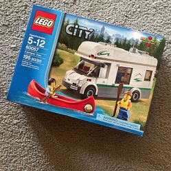 Lego 60057 City camper van motorhome rv kayak