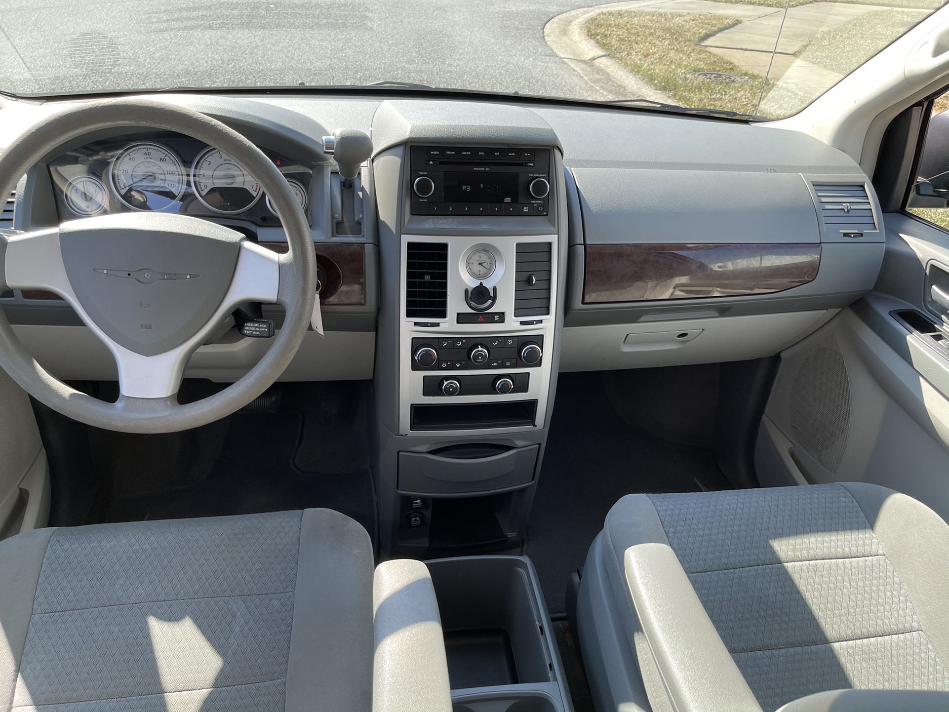 2010 Chrysler Town & Country