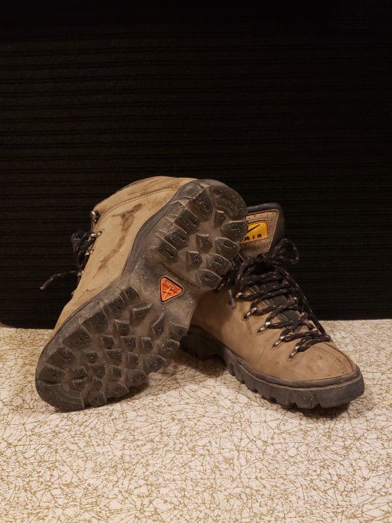 Vintage Nike ACG Brown Leather Hiking Boot