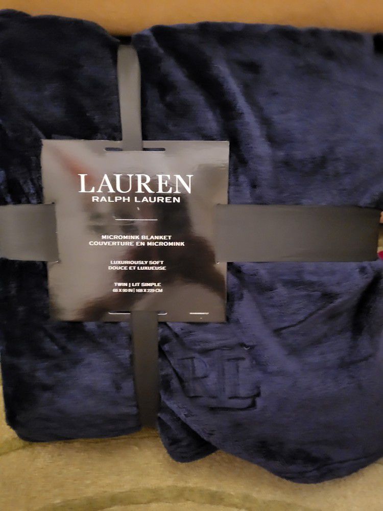 Ralph Lauren Micromink Soft 66" x 90" Luxurious Blanket 