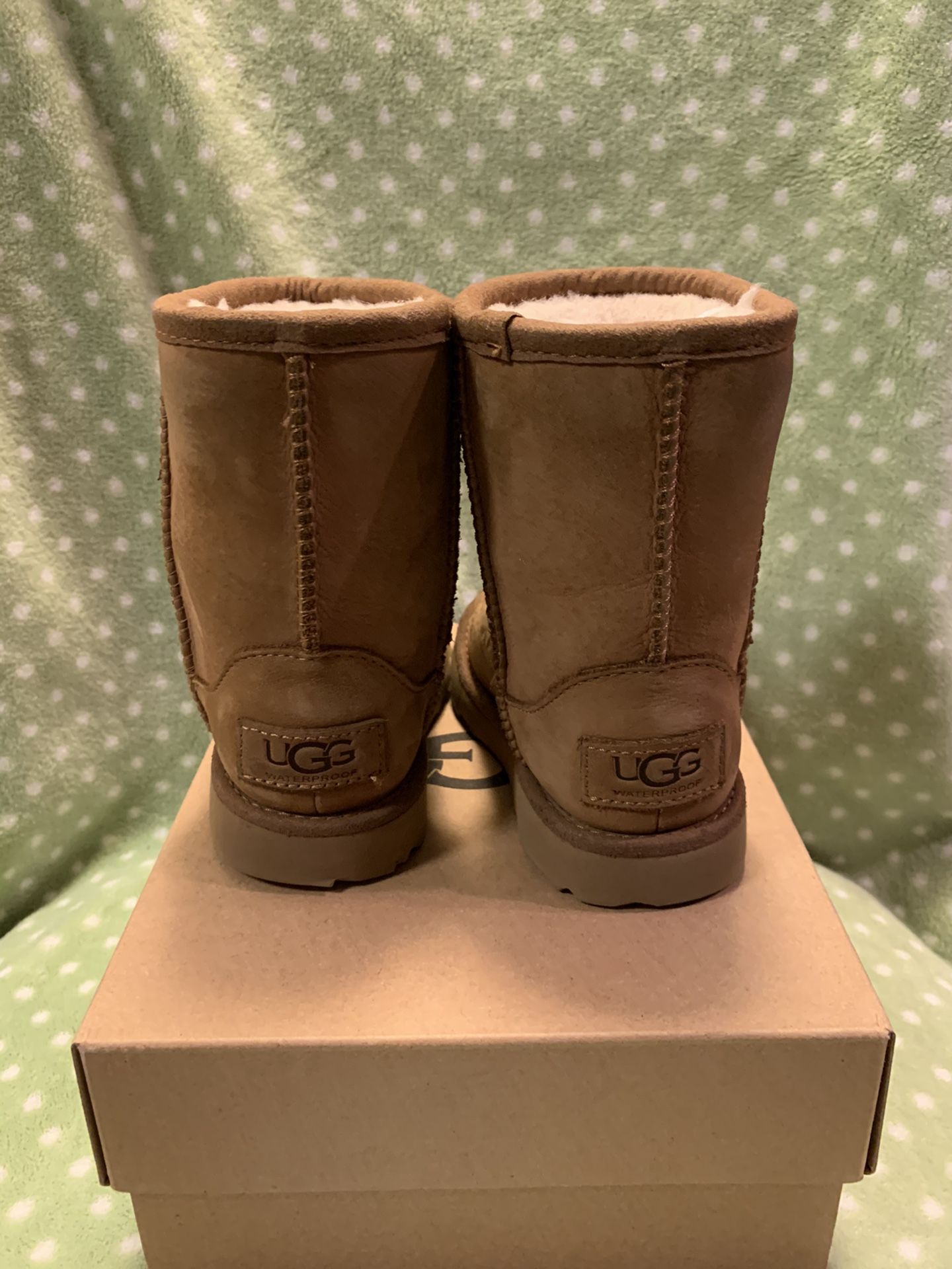 Toddler Ugg boots size 7