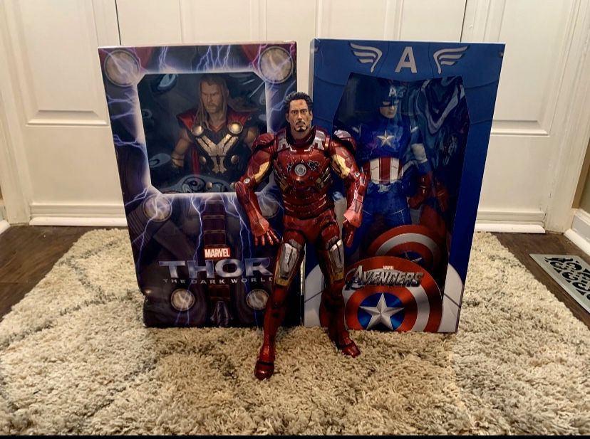 Neca 1/4 Scale 18” Avengers Movie Action Figure / Collectibles Iron Man Captain America Thor
