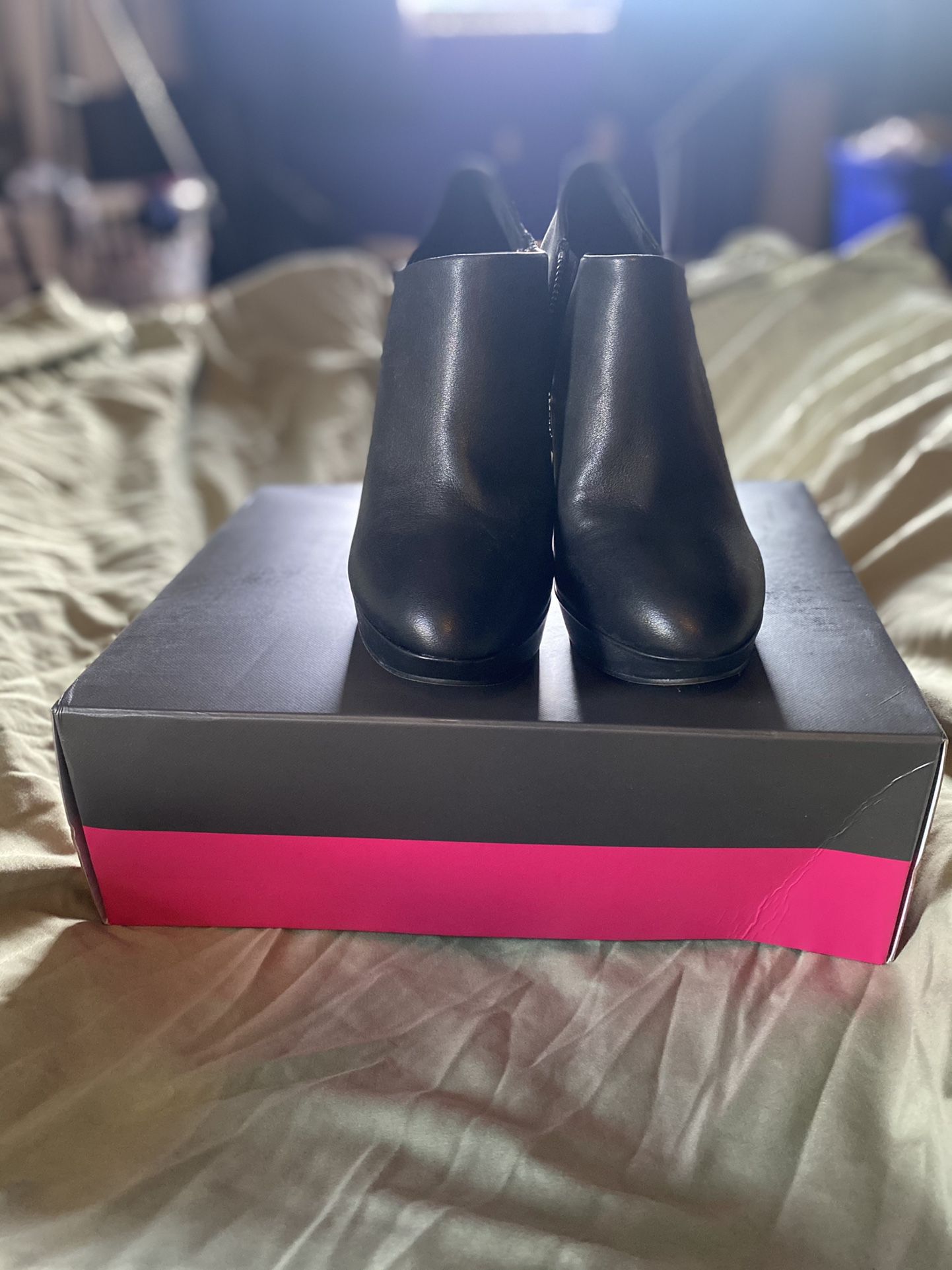 Vince Camuto Black Booties Size 6