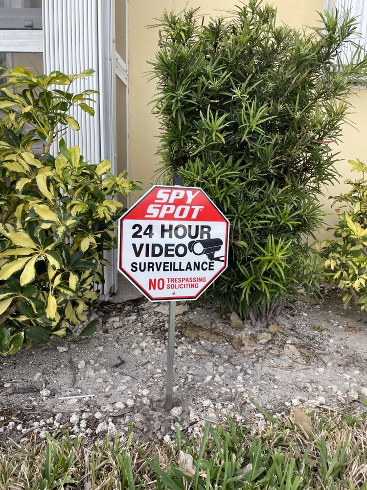Spy Spot Video Surveillance Aluminum 3 FT Pole Sign