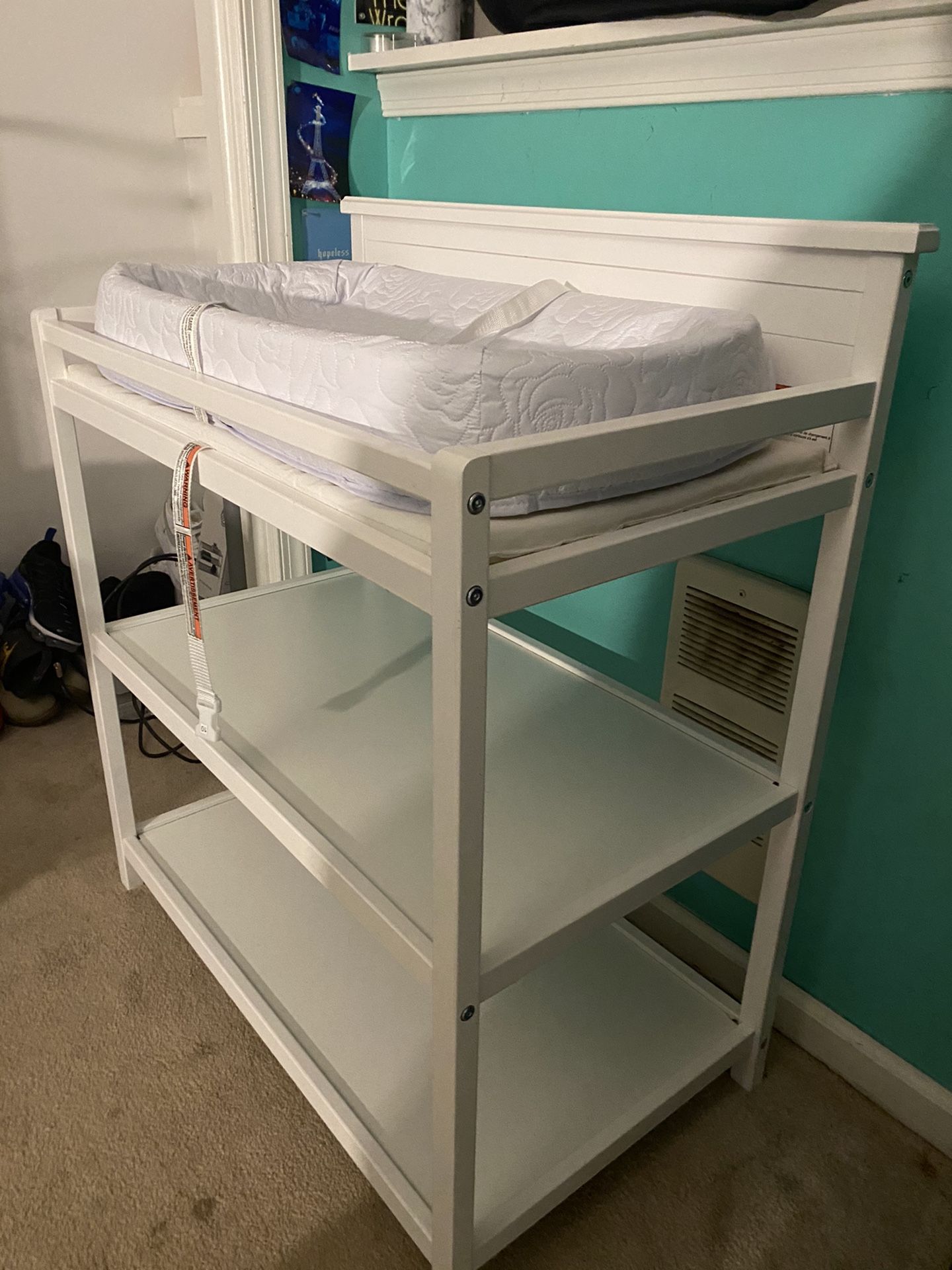 Changing Table (white)