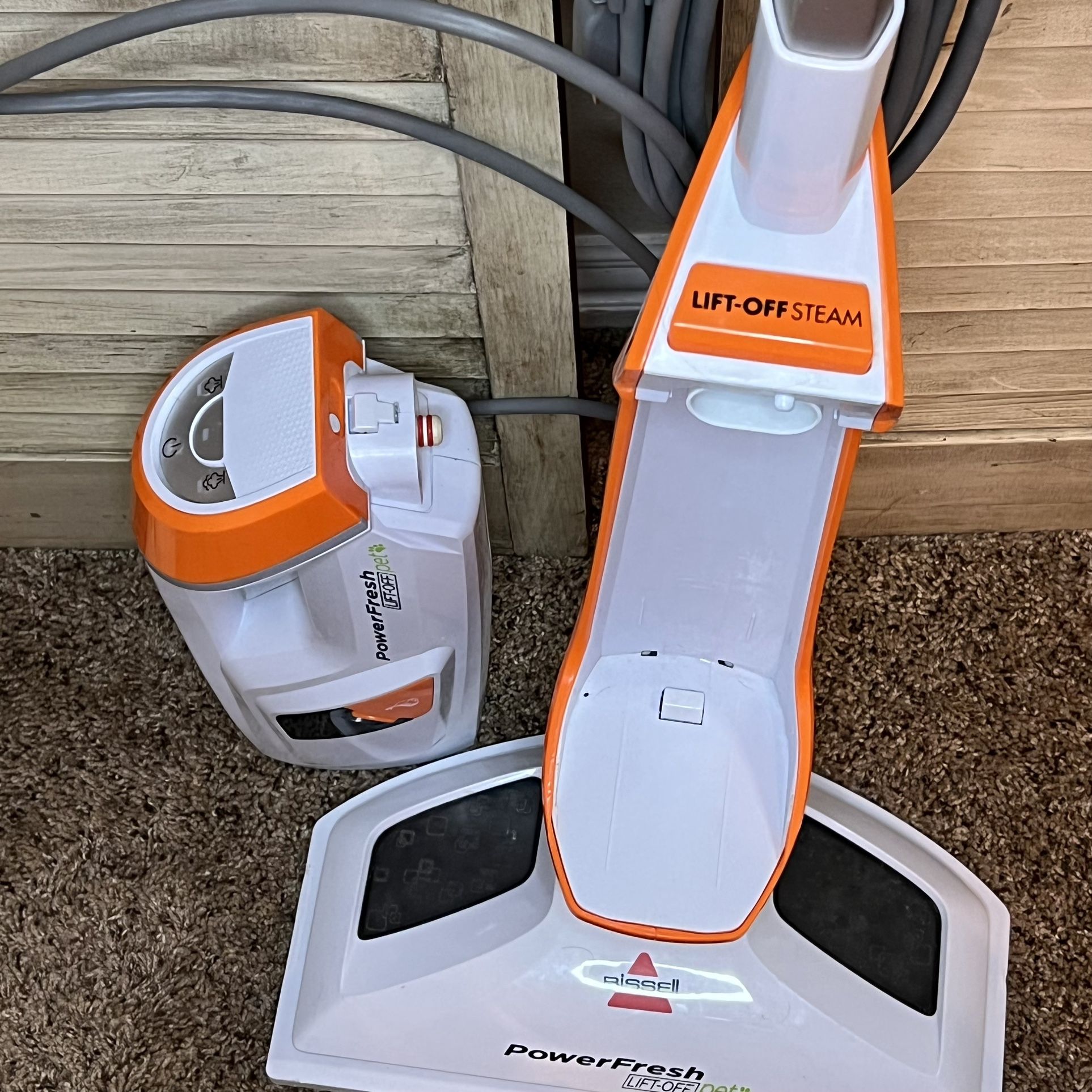 BISSELL PowerFresh Lift-Off Pet 2-in-1 Steam Mop