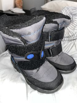 Snow Boots Thumbnail