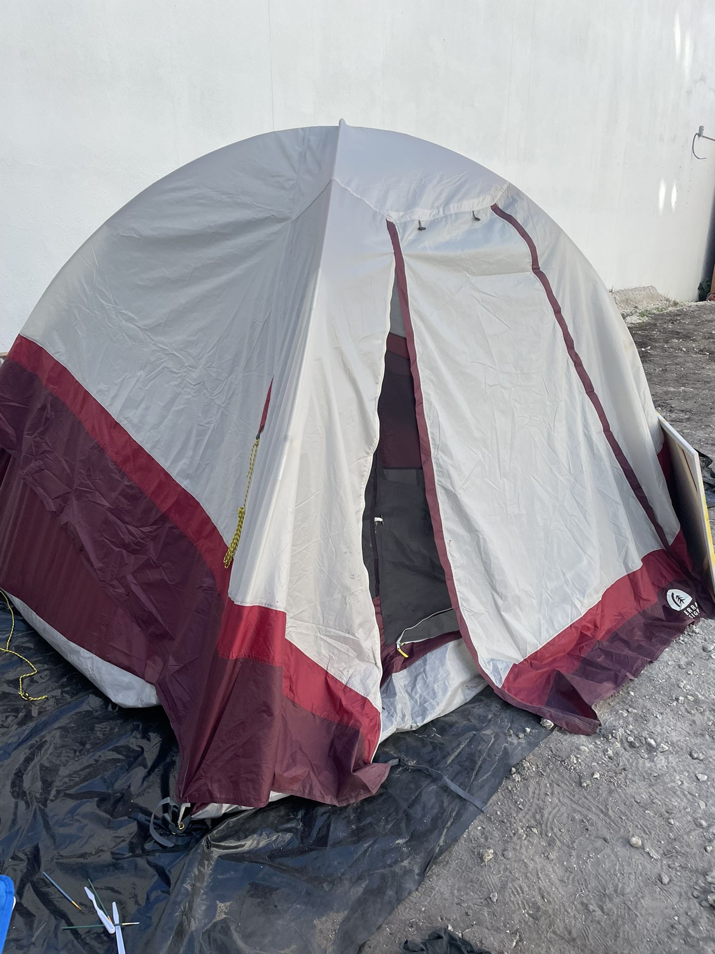 6 Person Tent 