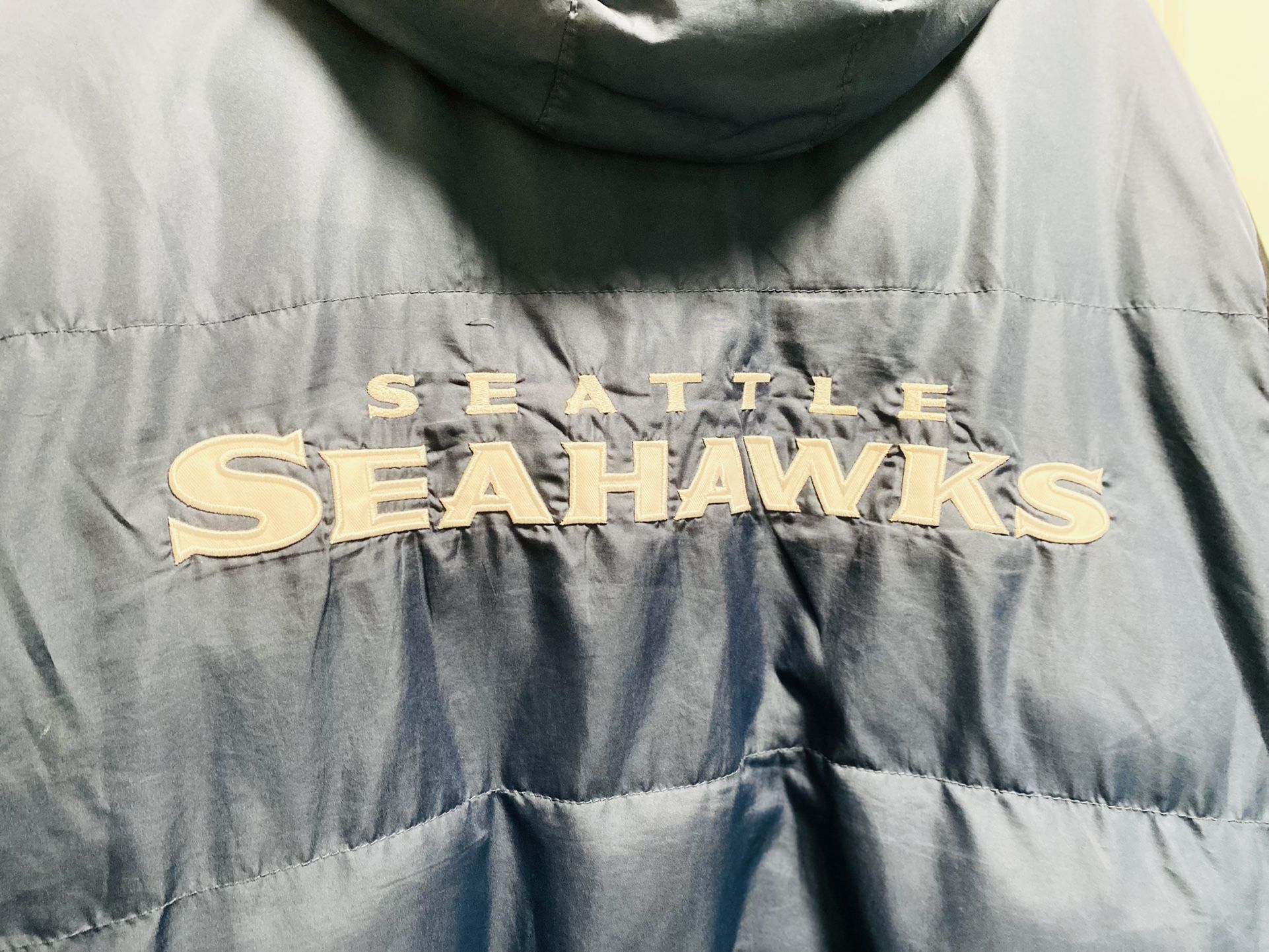 Seahawks Men’s Jacket Size L 