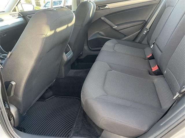 2017 Volkswagen Passat