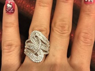 Luxurious Silver Ring - Ellegant Thumbnail