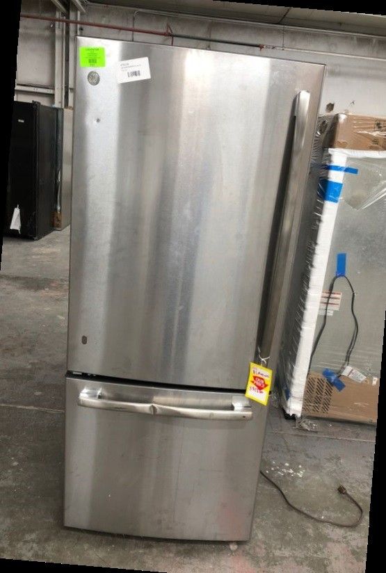 GE Refrigerator