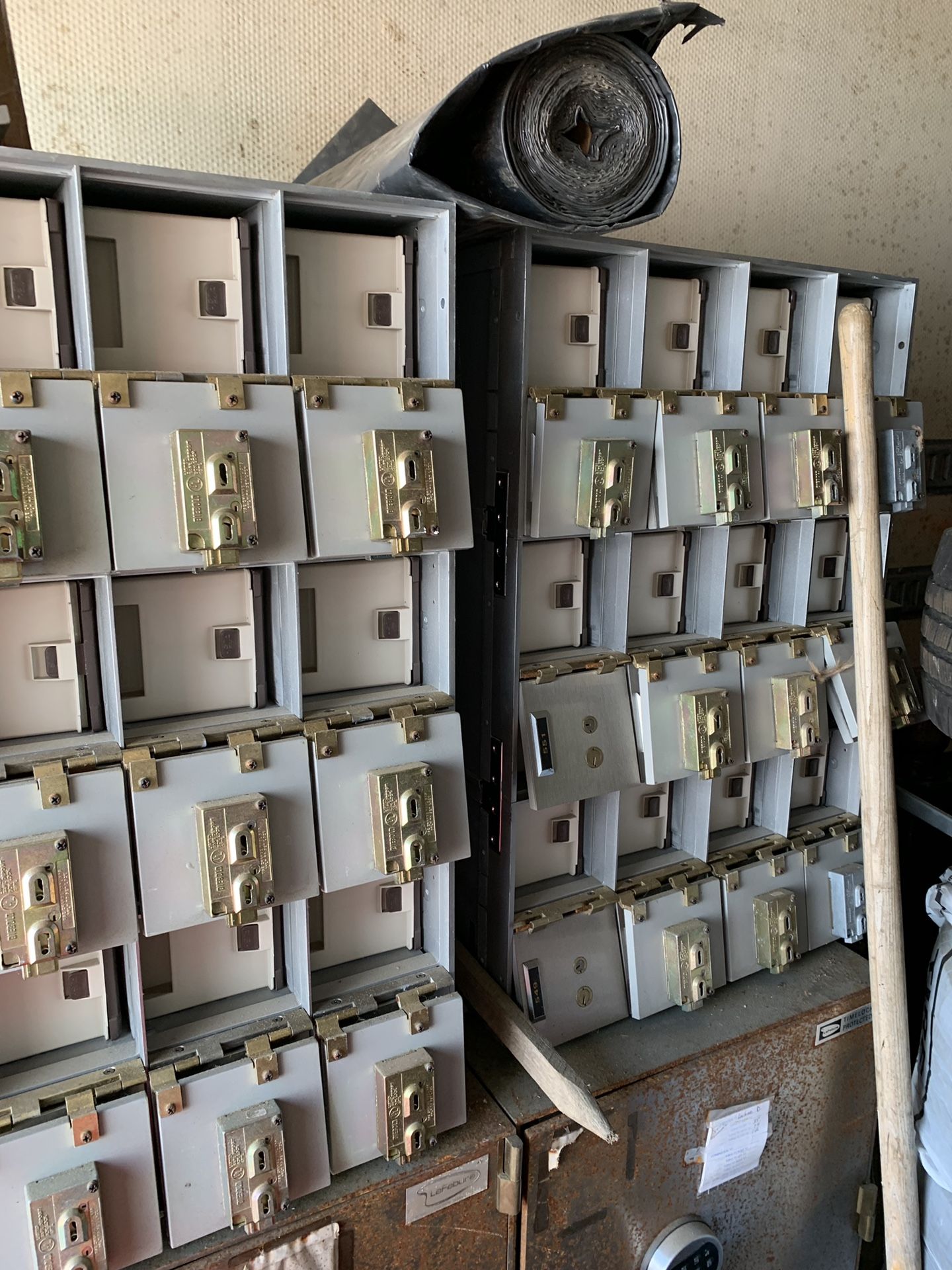 Stainless steel lock boxes and safes