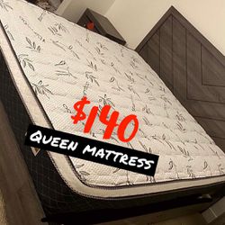 ✨BRAND NEW PILLOW TOP MATTRESSES ✨ ✨NUEVOS COLCHONES PILLOW TOP ✨   🔻KING SIZE $220 ➖ $320 with box spring   🔻QUEEN SIZE $140 ➖ $200 With Box Spring Thumbnail