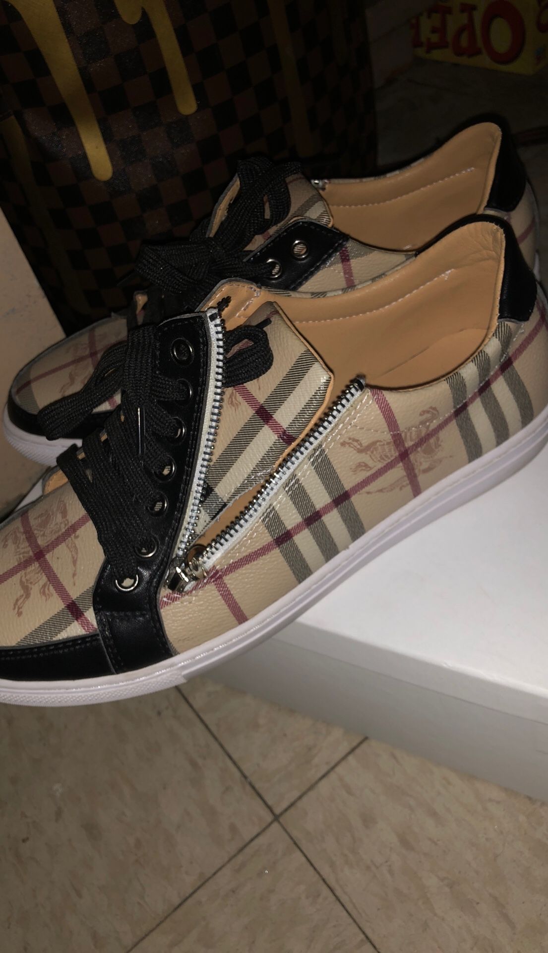 Burberry sneakers