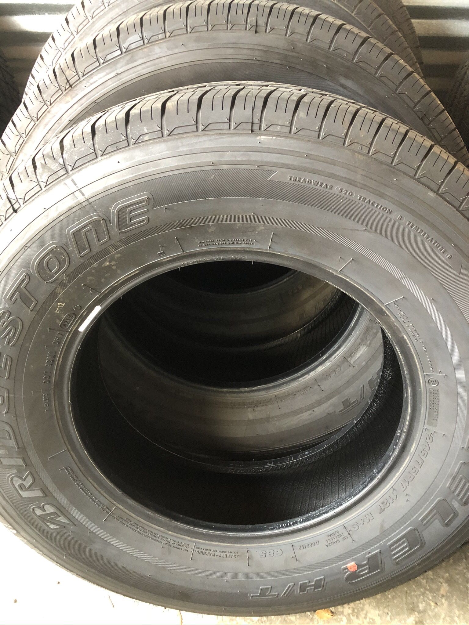 Bridgestone Dueler HT 245/75/17 year 2021