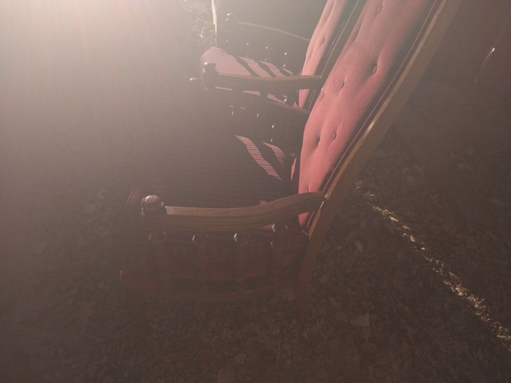 Set of 2 oversized king throne chairs