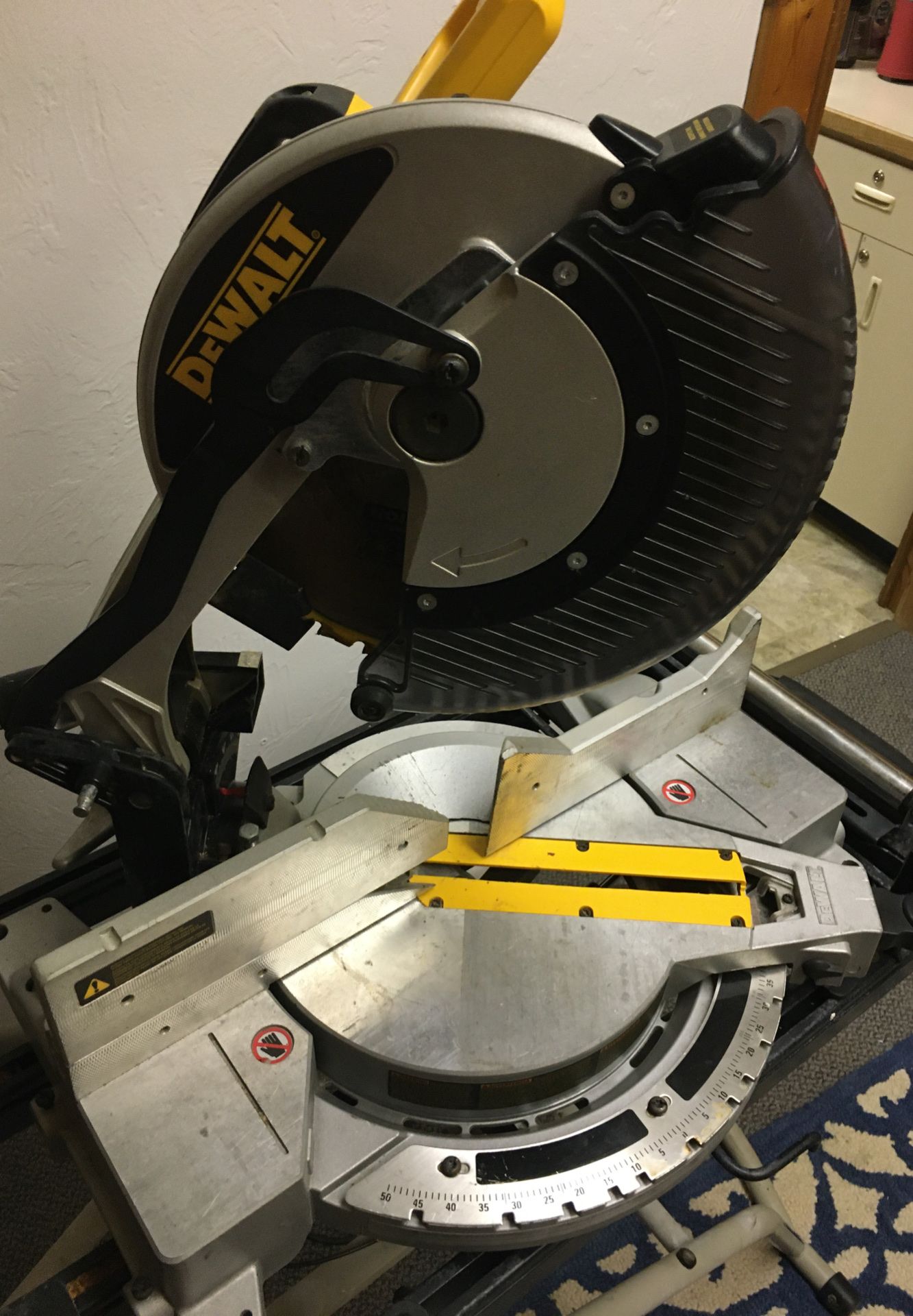 DEWALT MITER SAW