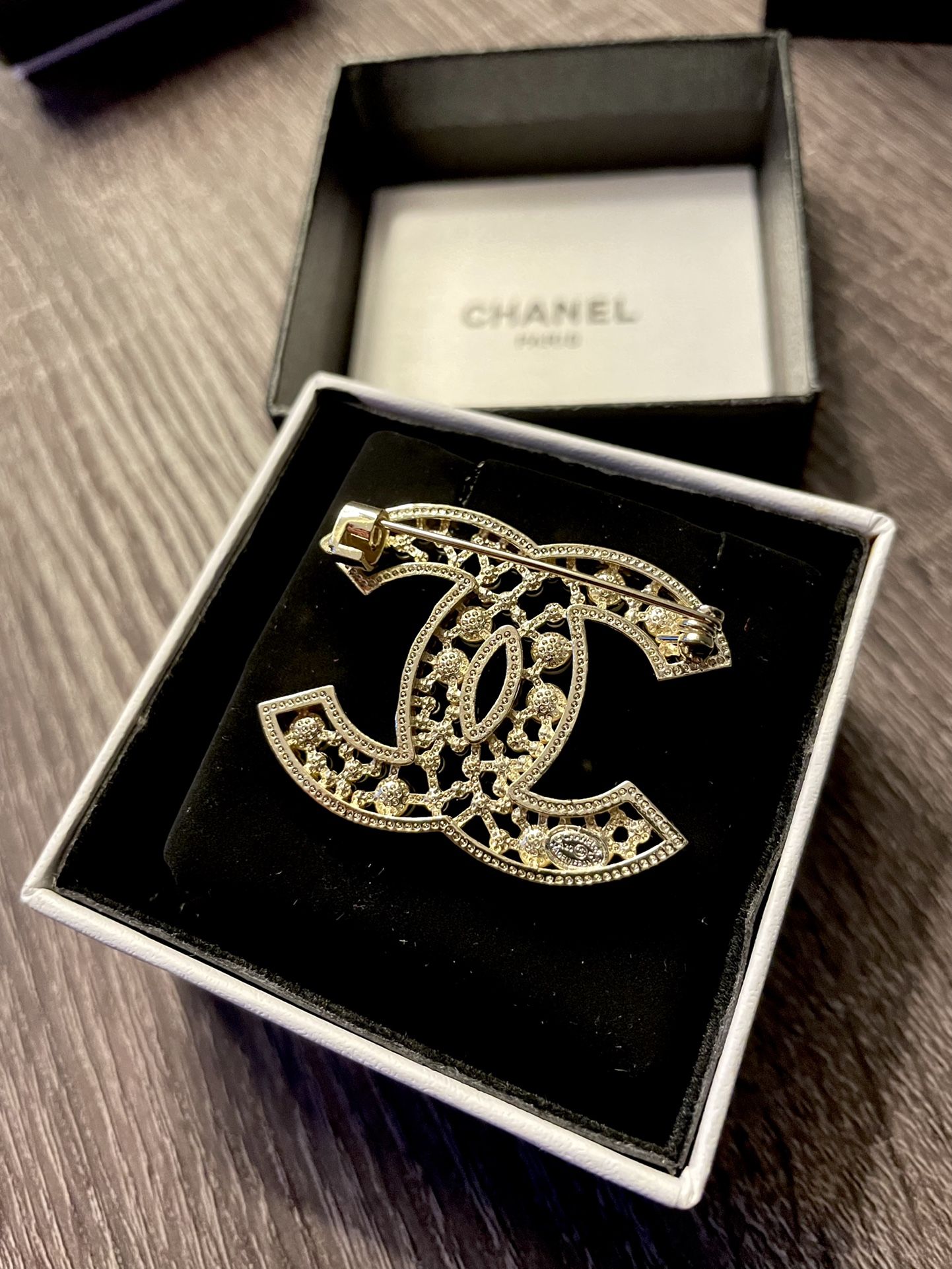Chanel Gold Toned Vintage Brooch