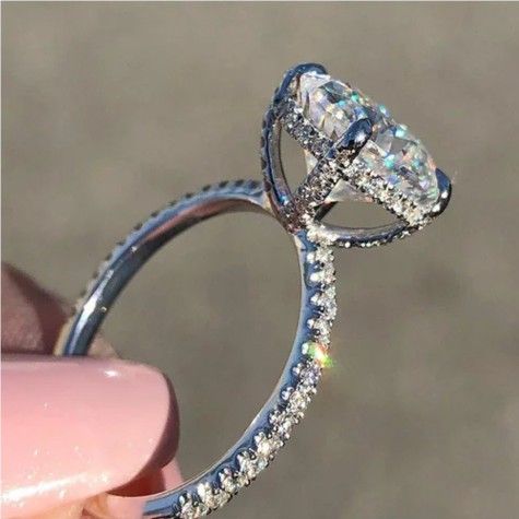14K SOLID GOLD NATURAL MOISSANITE WEDDING RING!