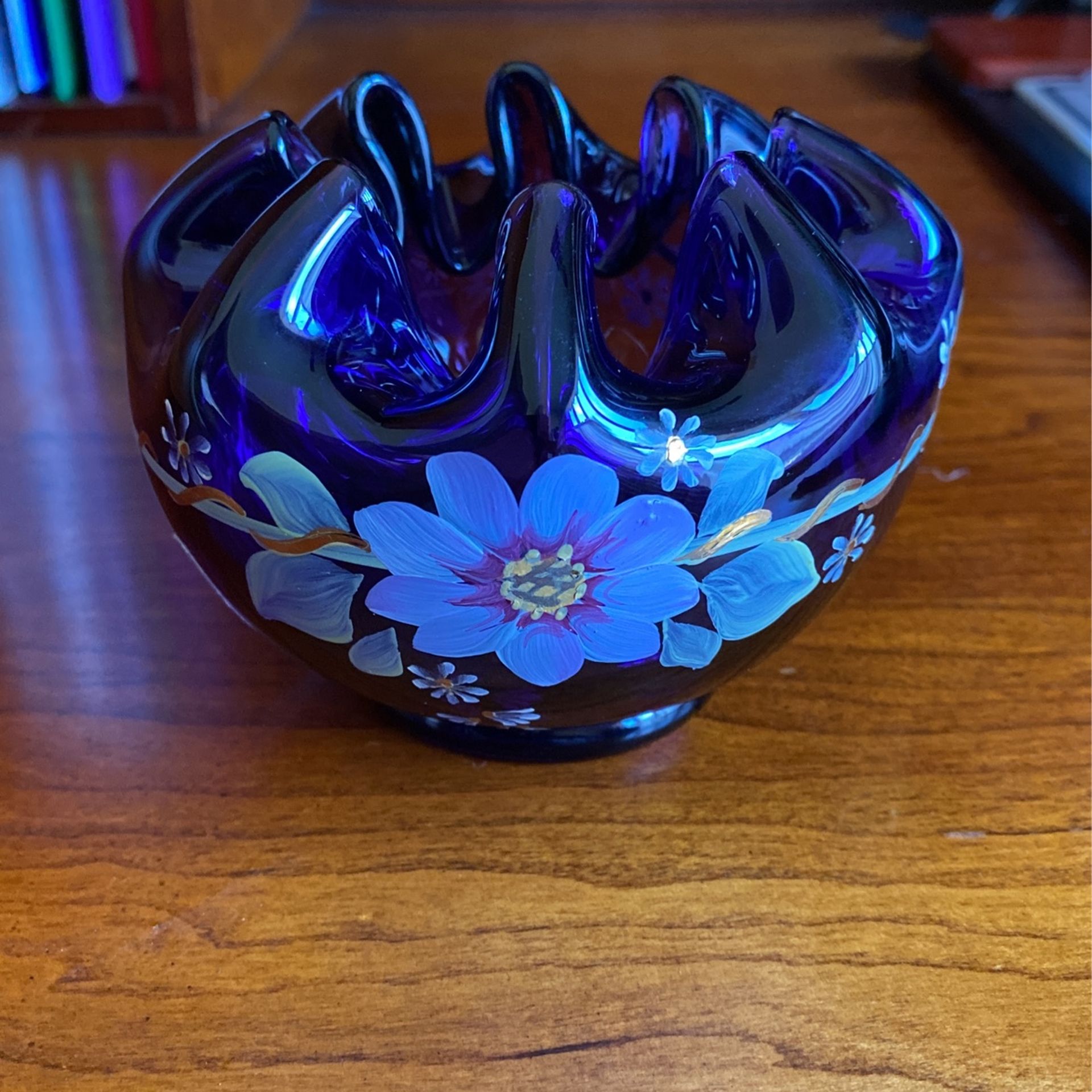 Fenton 75th Diamond Jubilee Amethyst Purple Rose Bowl