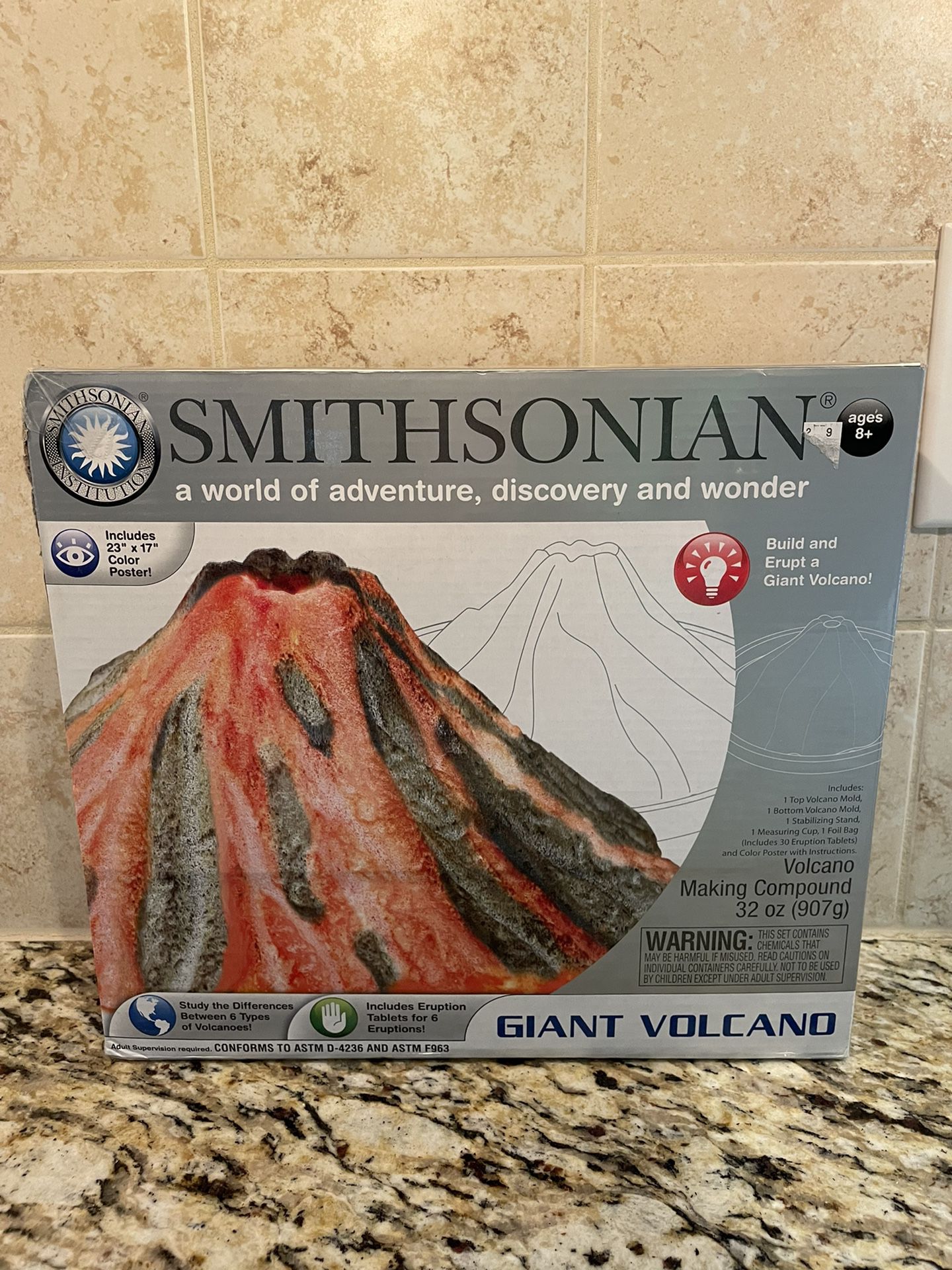Smithsonian Giant Volcano Kit Science Project