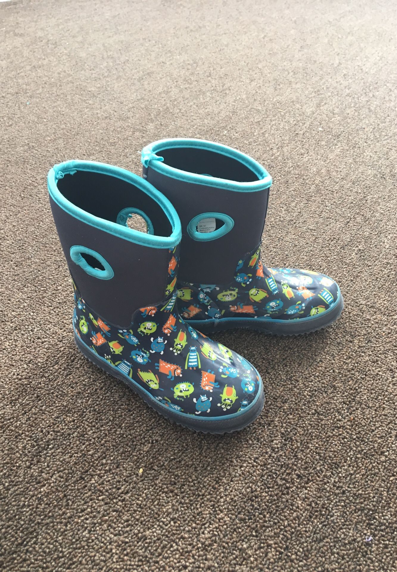 Rain boots size 13 kids
