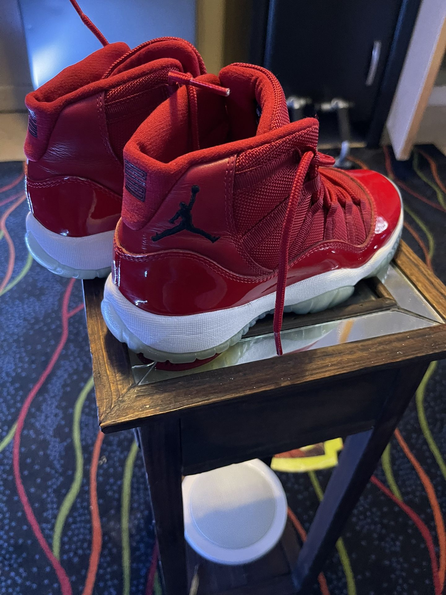 Jordan 11 Retro Win Like 96 Size … 4Y… No Box In Super Great Condition