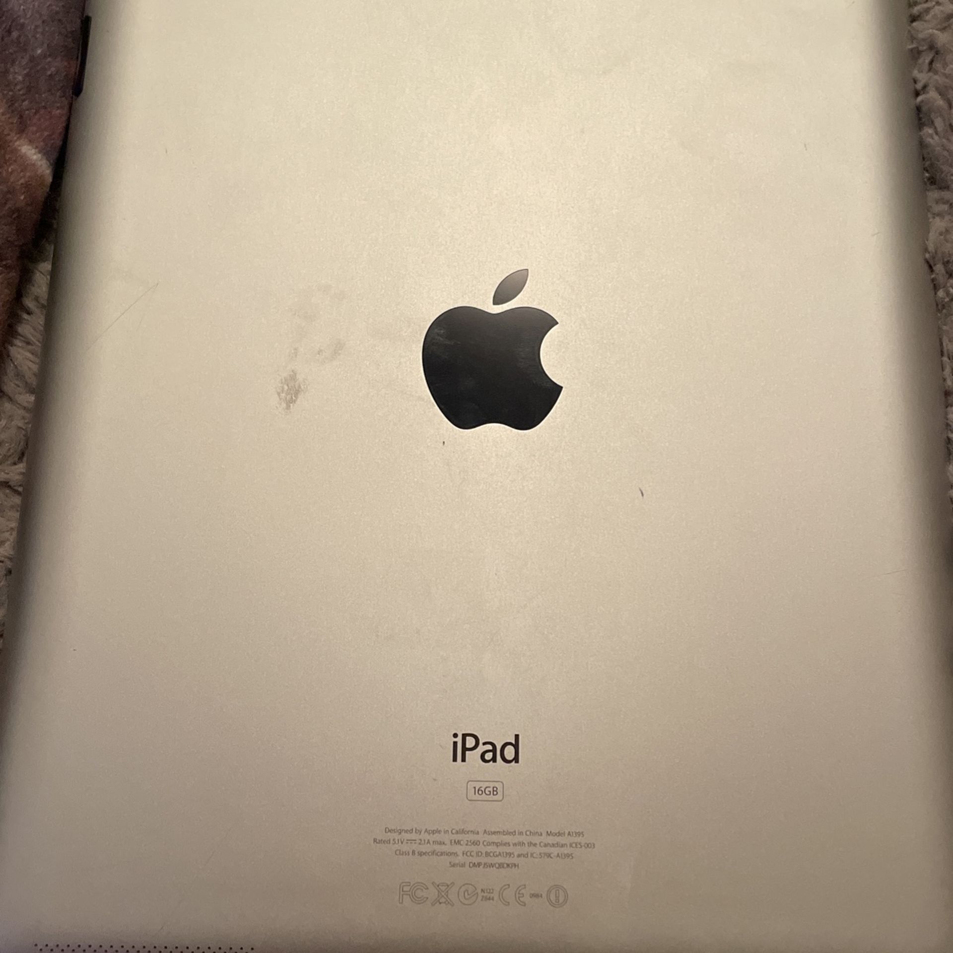 Apple iPad 16 G