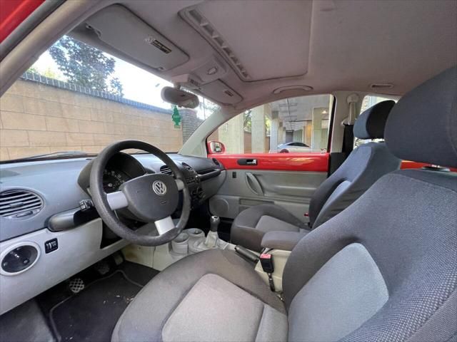 2004 Volkswagen New Beetle Coupe