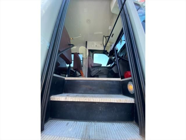 2006 Chevrolet Express Commercial Cutaway