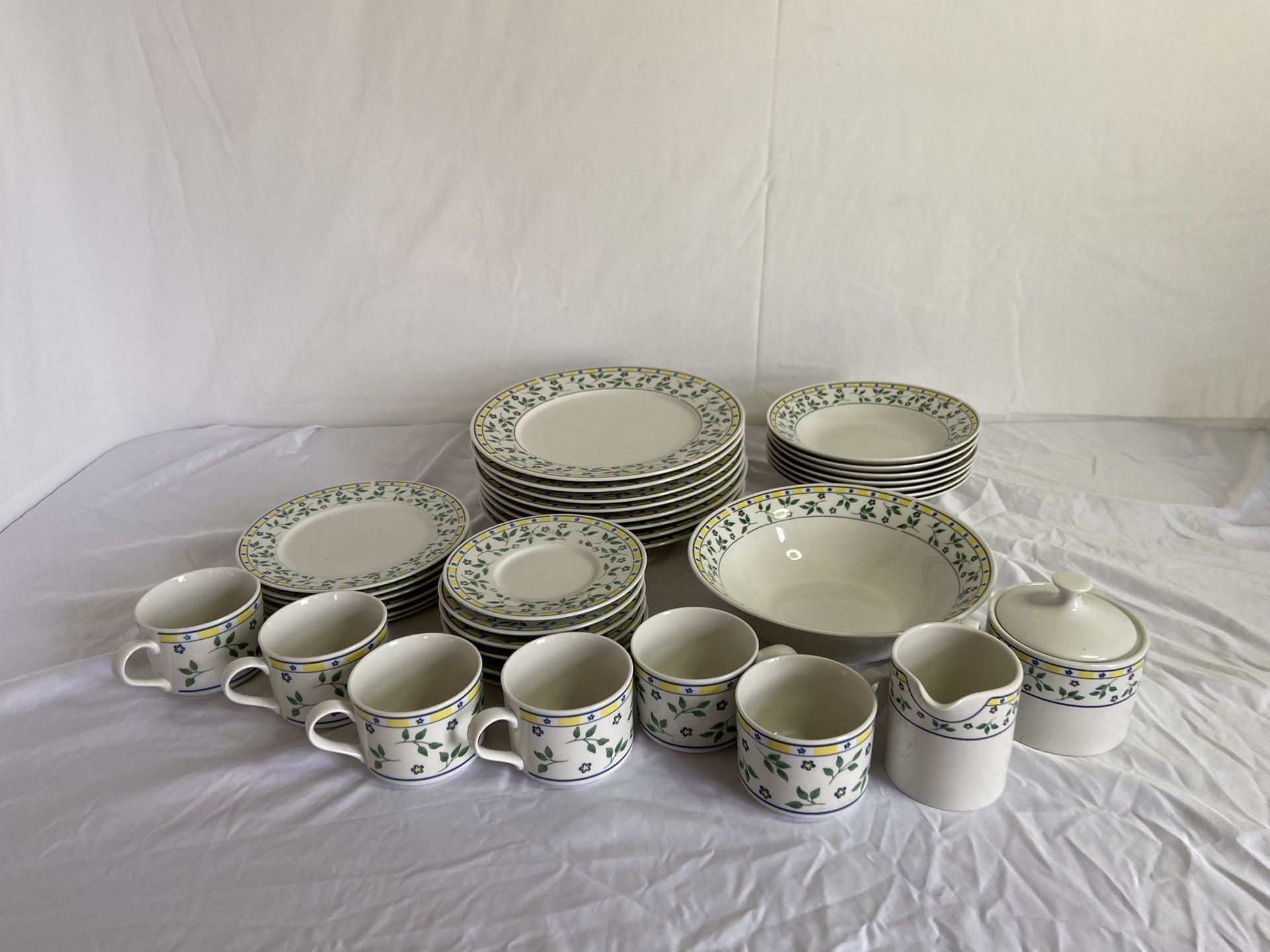 Sango Carmel China Dining Set