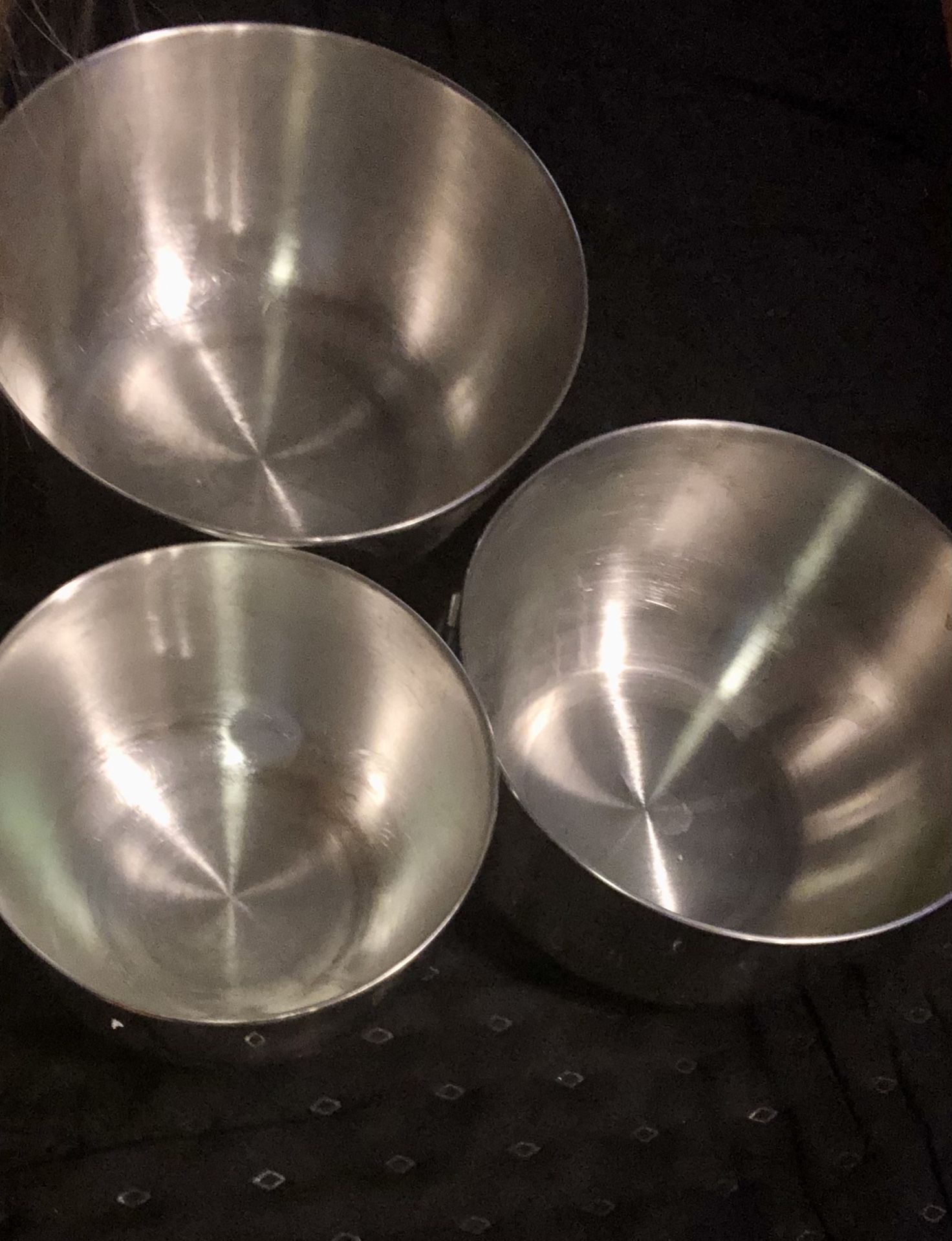 Set Of 3 Great Condition Stainless Steal Nesting Mixing Bowls. 1 Is Farberware Double Thumb Ring #734. $20 Pickup/$23 Shipping