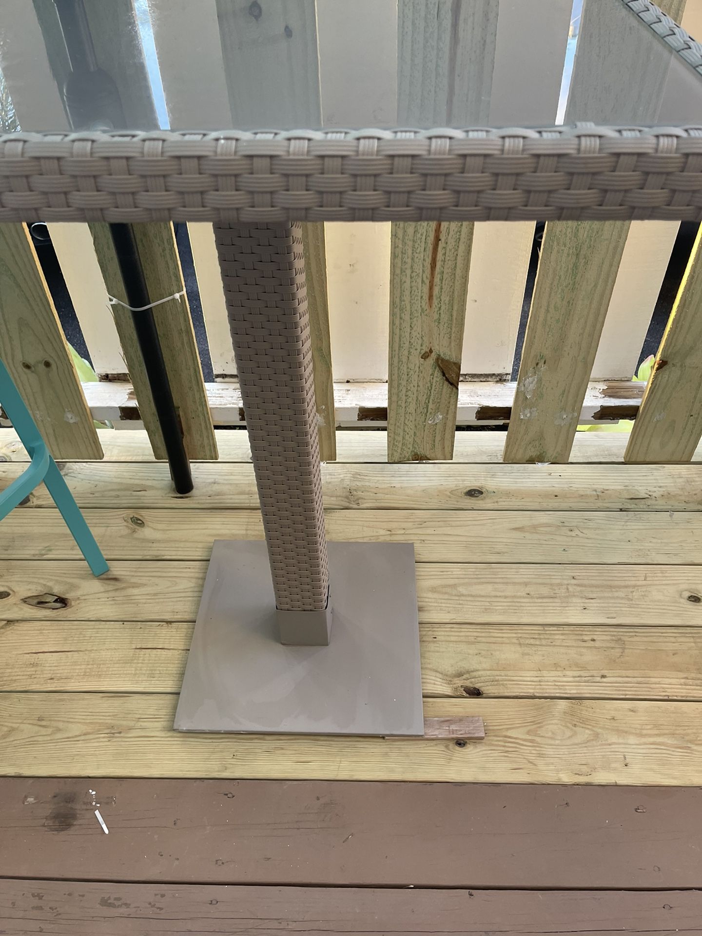 Outdoor Wicker Bistro Table Libson