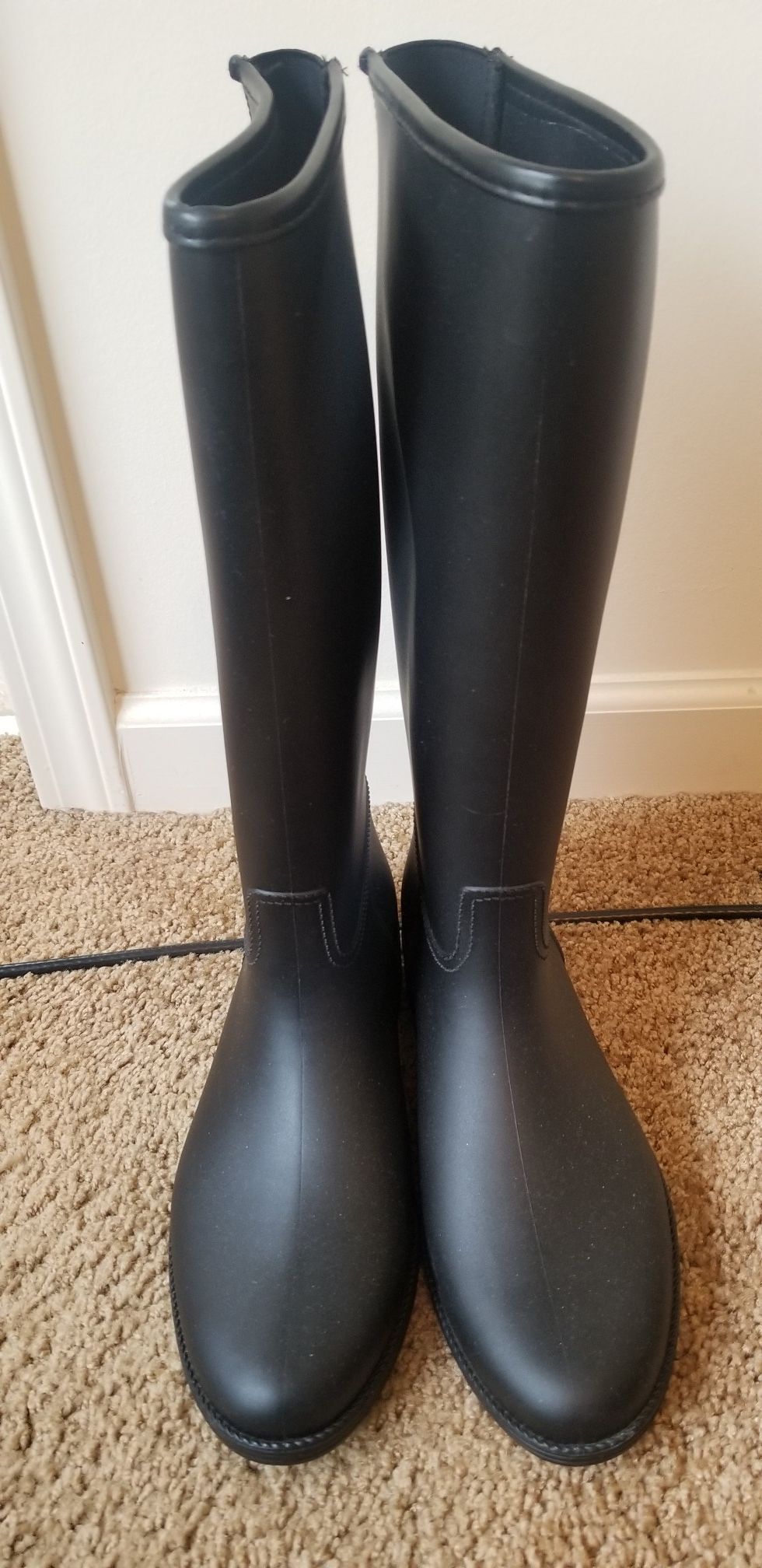 NEW Rubber BOOTS