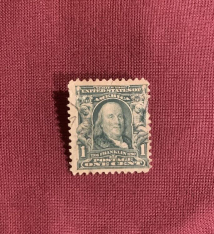 Vintage Ben Franklin 1 Cent Us Postage stamp 1902. Rare! Highly collectible!
