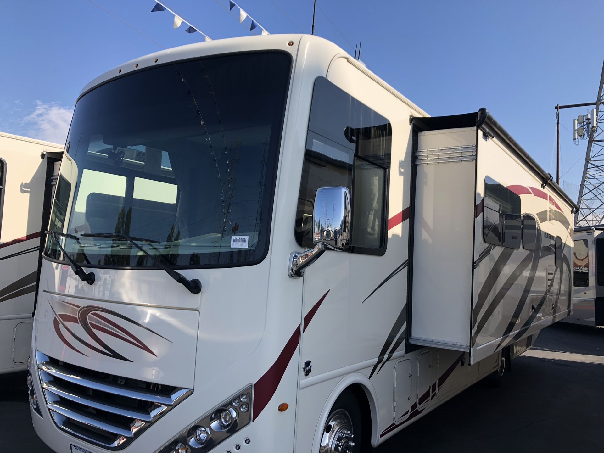 2020 29ft Class A motorhome Outside kitchen model 29M Thor
