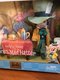 Collector Toy Set 2002 Mattel / Disney Kelly And Tommy As Alice And The Mad Hatter . Thumbnail