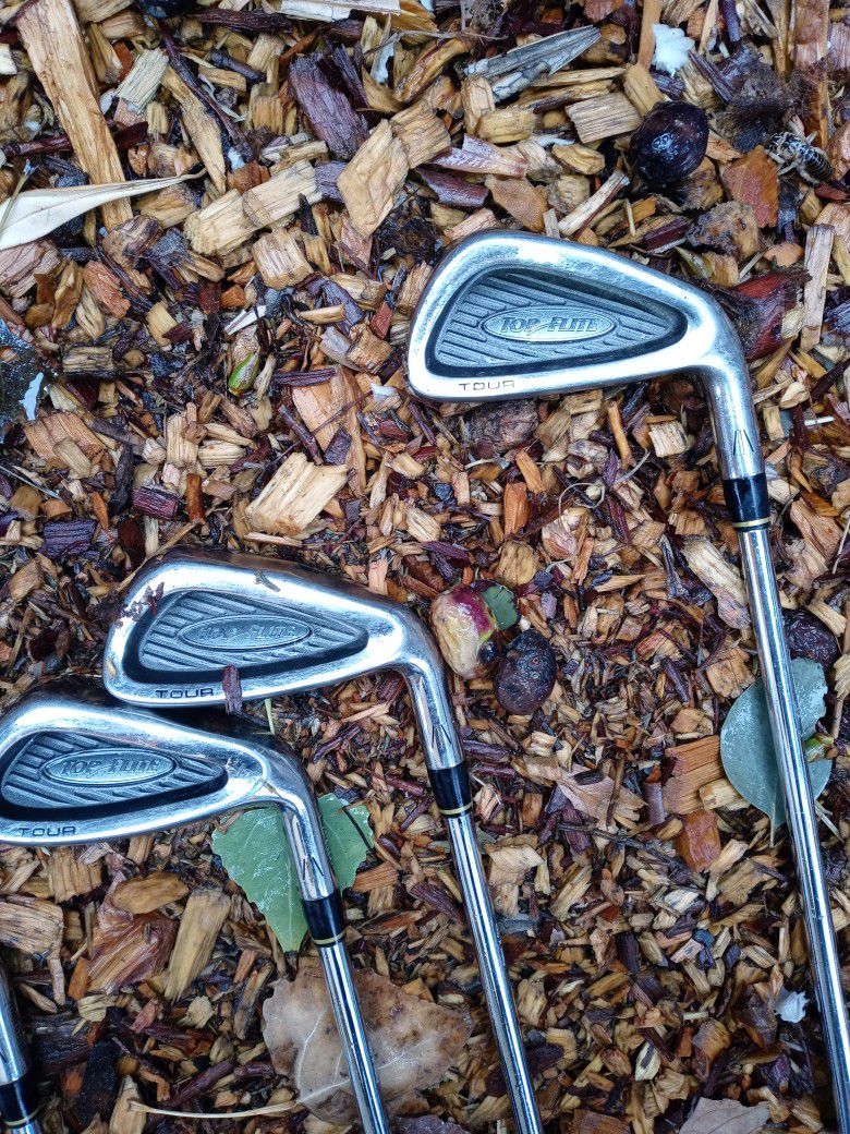 Ladies' Full Set Of Pro Tour Irons (Rt. Handed)