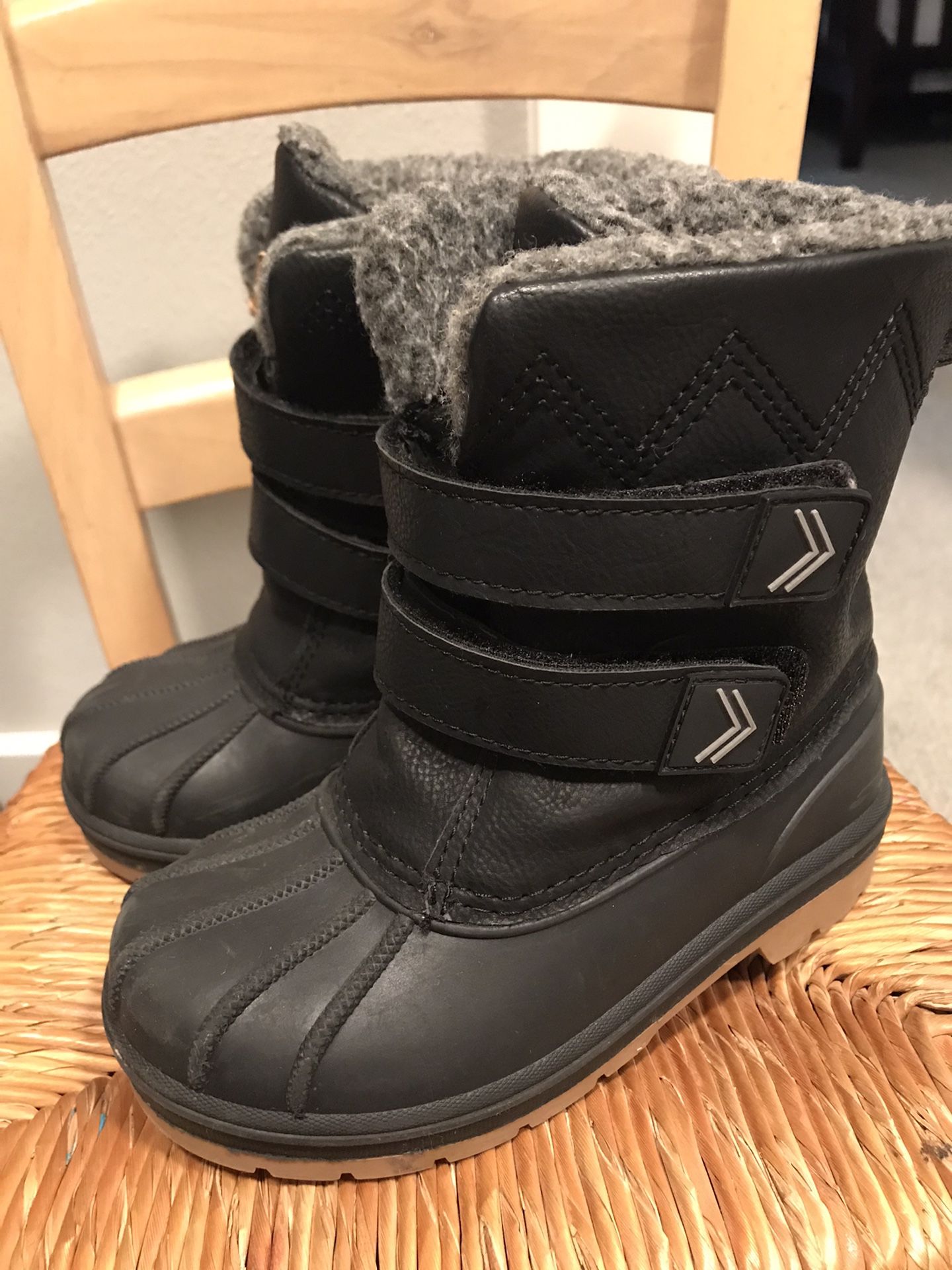 Toddlers Cat & Jack snow boots