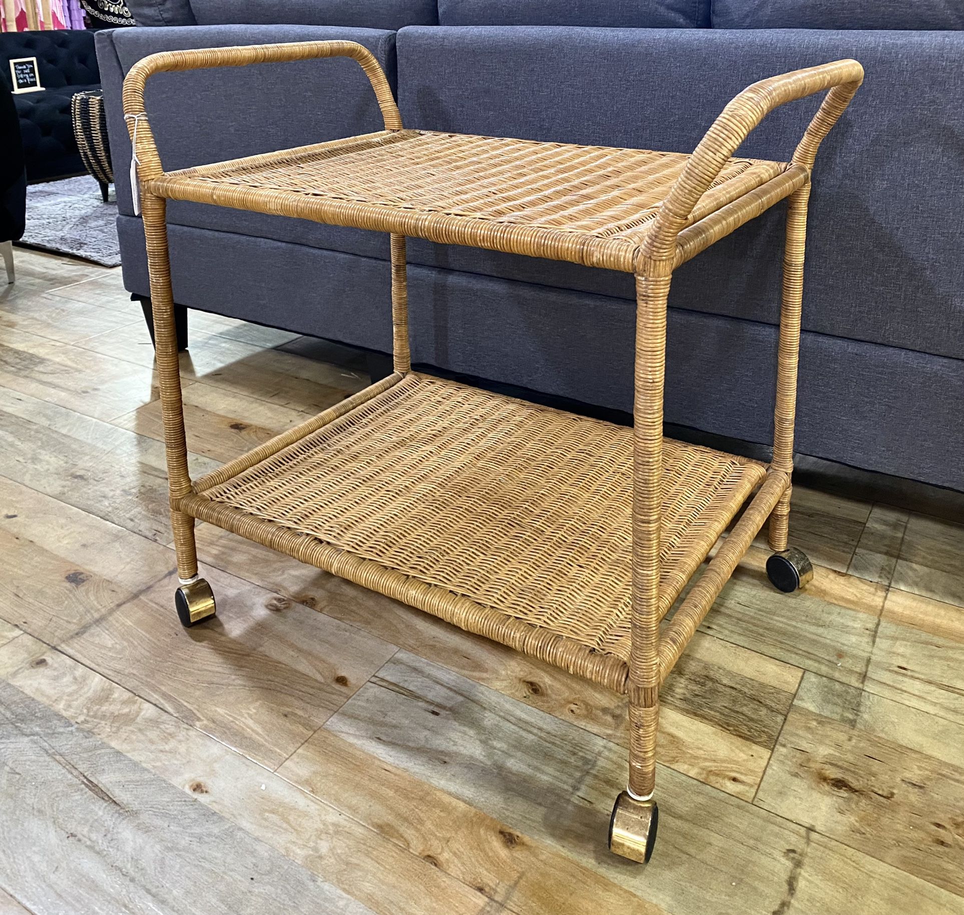 Vintage MCM rattan wicker bar cart W 32” x D 21” x H 30”