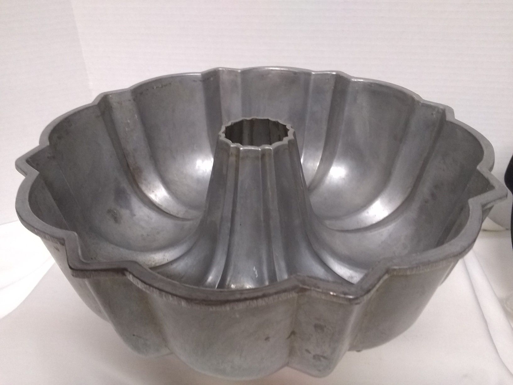 Bundt and Cornbread Pan