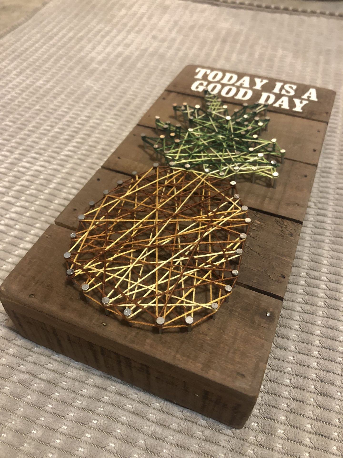 Pineapple String Nail Art Decor Wood Sign