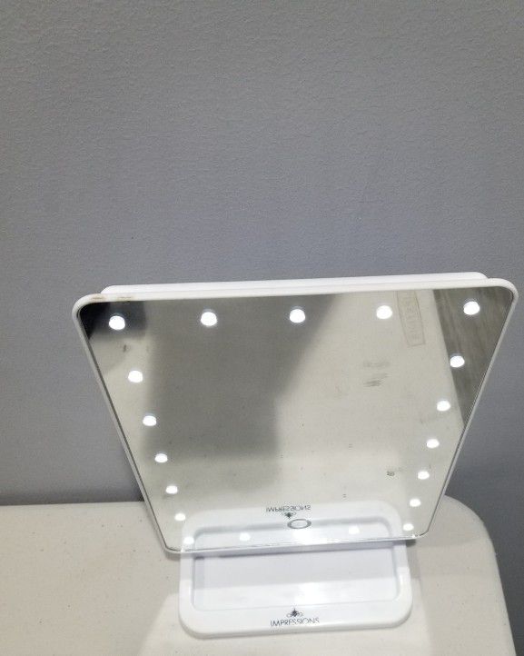 Touch Screen Led  Makeup Mirror