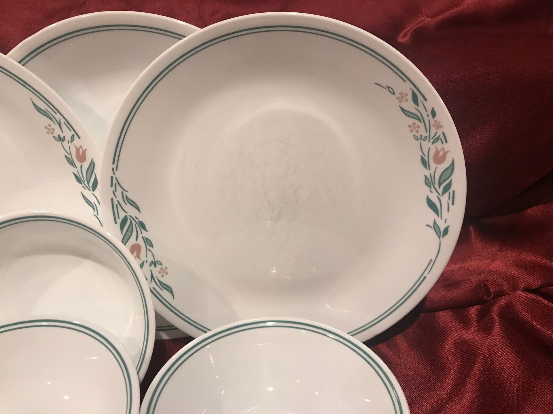 Corelle Dinnerware service for 4